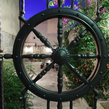 Old Town Apartman Makarska