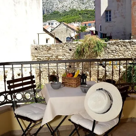 Apartment Old Town *